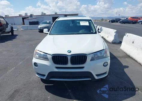 2013 BMW X3 xDrive28I z USA, uszkodzony, nr VIN 5UXWX9C5XD0A14125